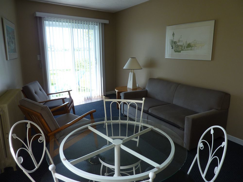 Motel Belle Riviere Saint-Jean-sur-Richelieu Eksteriør bilde