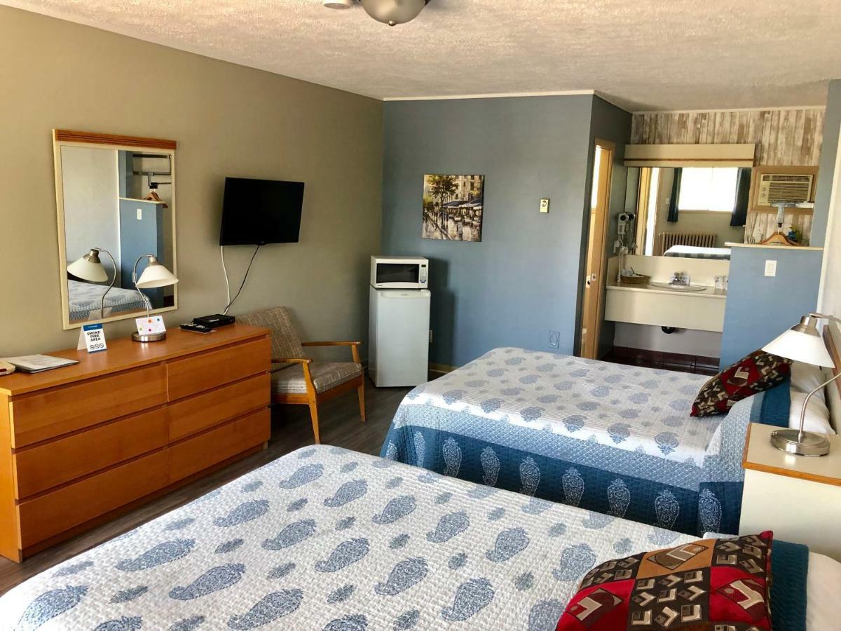 Motel Belle Riviere Saint-Jean-sur-Richelieu Eksteriør bilde